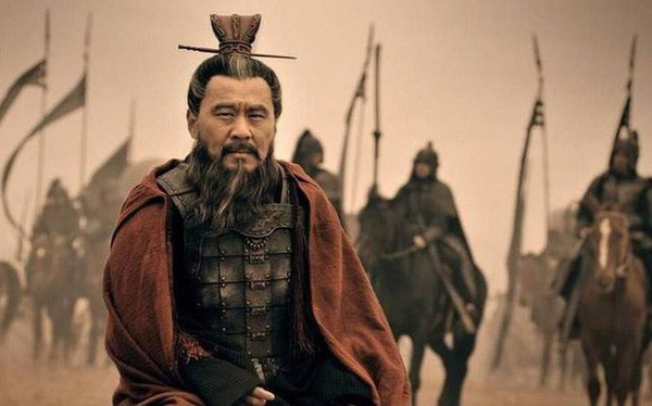 Bài học quản trị bản thân và thuật dùng người "cao tay" của Tào Tháo: Kẻ làm việc lớn, trước tiên phải dám làm chứ không phải ngồi khóc